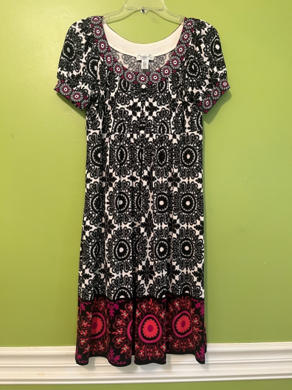 EUC Maggie L Floral Cap Sleeve Dress